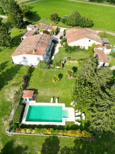Chez Sarrazin Villa Brossac ภายนอก รูปภาพ