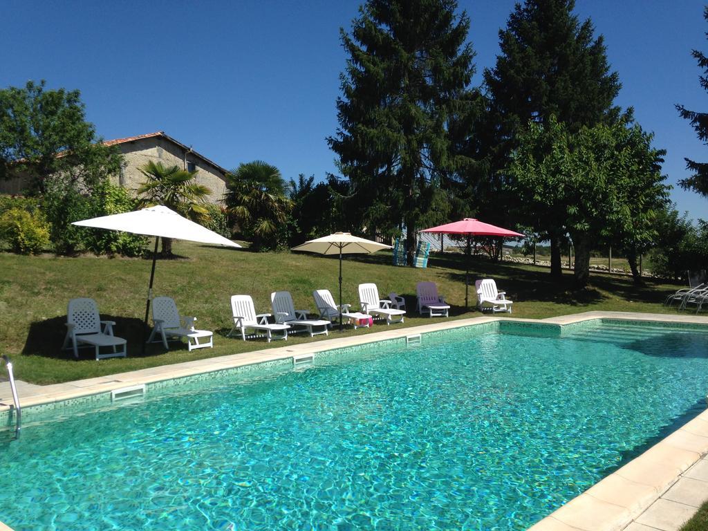 Chez Sarrazin Villa Brossac ภายนอก รูปภาพ