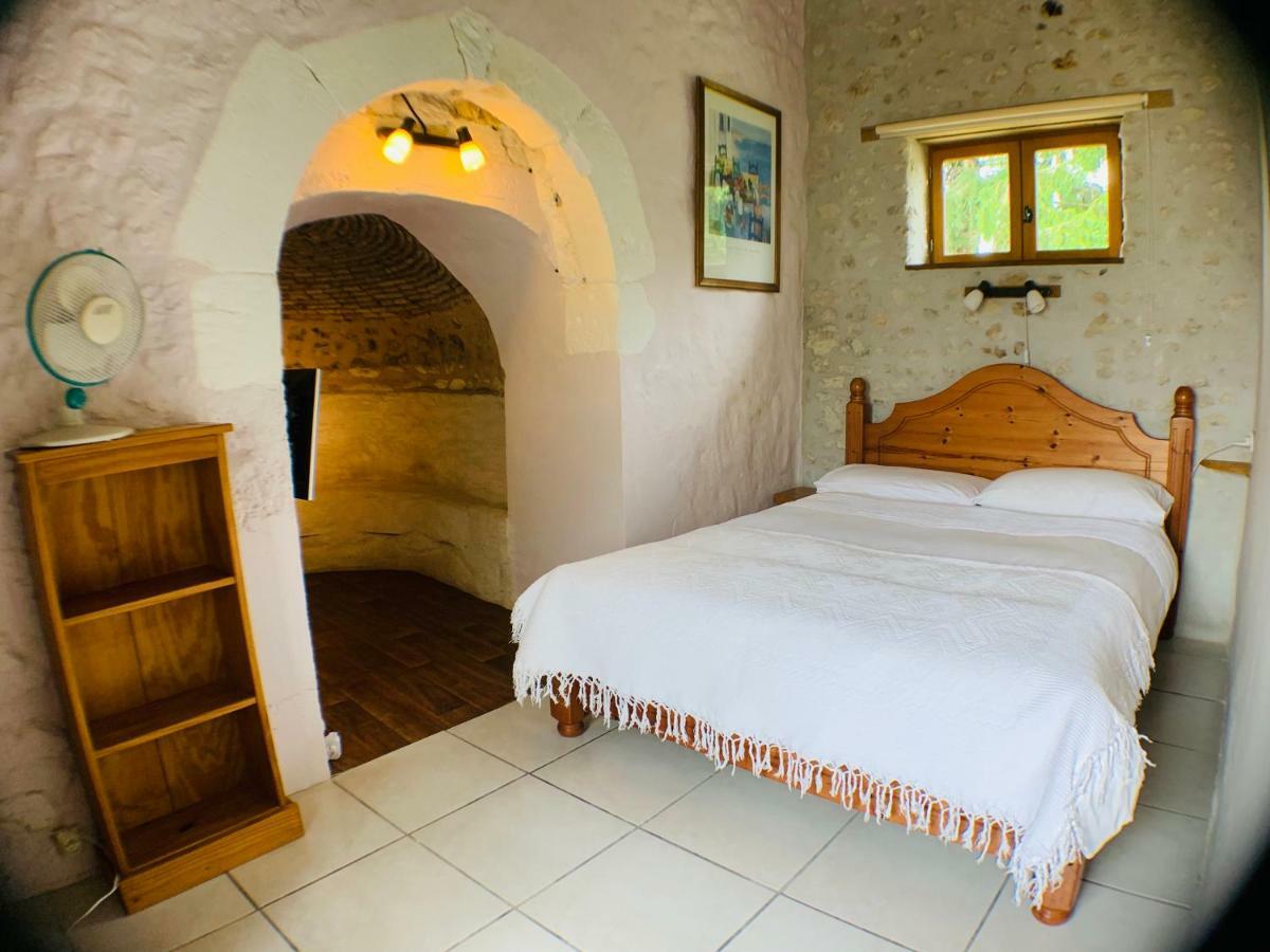 Chez Sarrazin Villa Brossac ภายนอก รูปภาพ